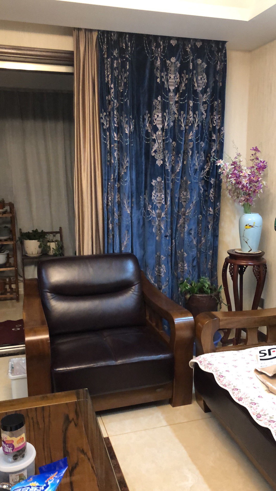 布艺窗帘手工窗帘,布艺窗帘用什么布料好