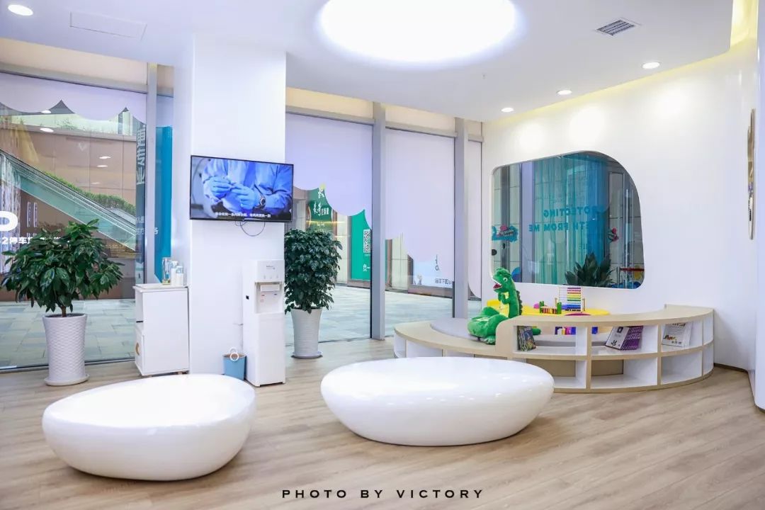 喜茶、和府捞面、兰巴赫……齐聚曲江老牌商场，等你Pick！