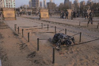 新兵老兵400米障碍,解放军400米障碍