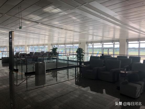 坐高铁去石家庄机场坐飞机，机票便宜还有这么多服务，太值了