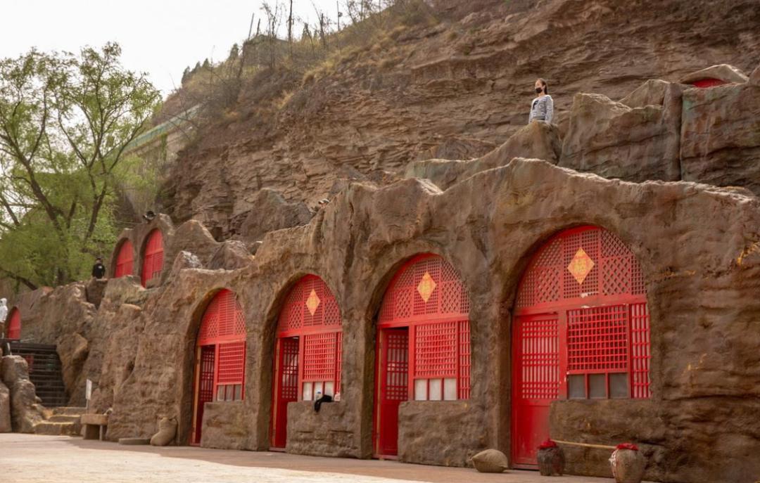 折腾十年，买了烂怂江林新城，但娶了好媳妇