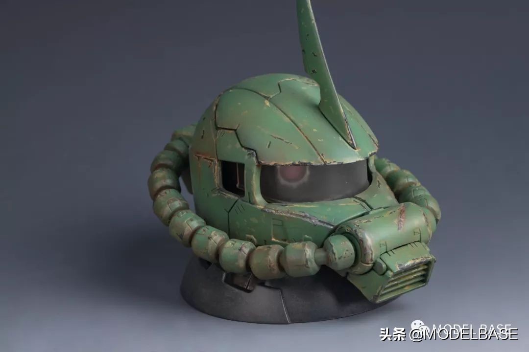 扎古扭蛋头组装,万代蓝标扎古和红标扎古