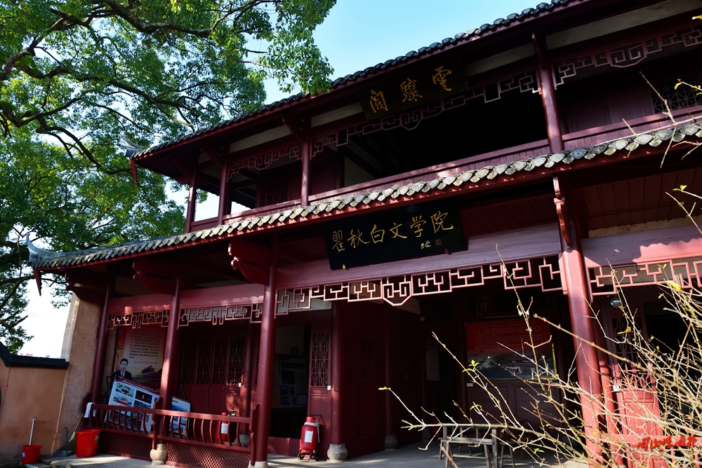 闽西长汀(汀州)古城旅行记:汀江水绕佛挂珠,千嶂深围四面城