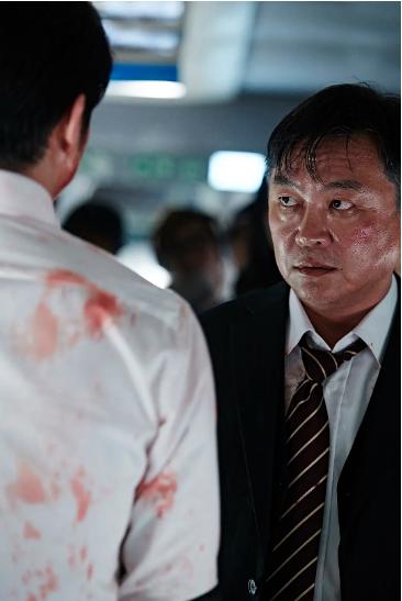 《釜山行》电影最终结局是什么？两个不同版本细思极恐