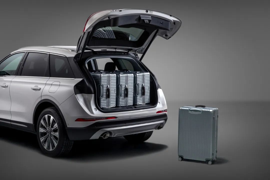 撕掉标签,是迈向高能人生的第一步