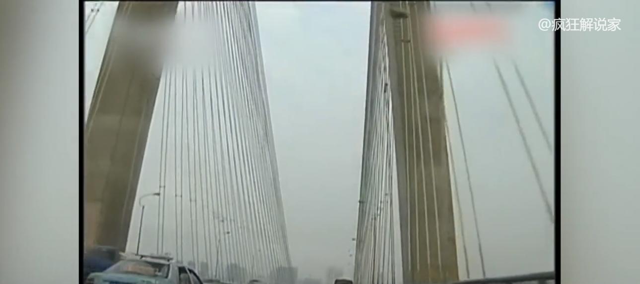 大学生沉迷游戏消失十年,大学生沉迷游戏10年后离世