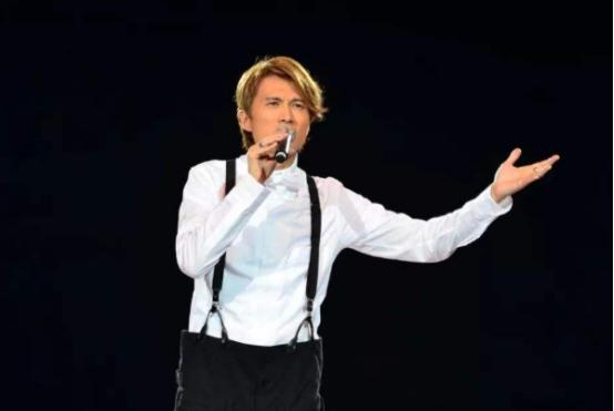 59岁喜剧鬼才黄子华近照曝光 (黄子华周星驰精选)