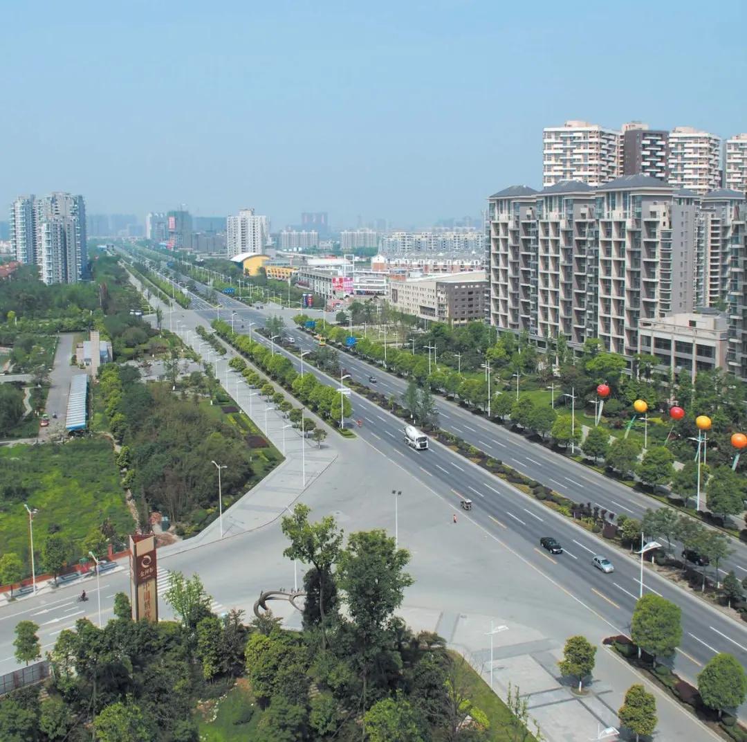 成都豪宅楼盘清单表,成都麓湖生态城别墅400万元