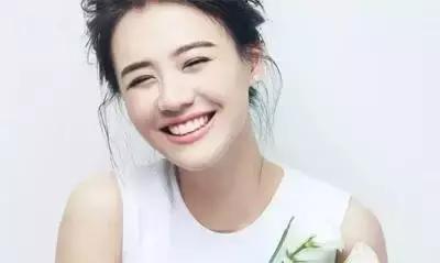 油性皮肤怎么改善，4个小妙招让你跟满面油光说拜拜！