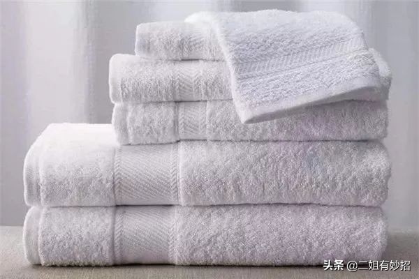 毛巾用久了发黑怎么洗白,毛巾用久了变紫怎么洗