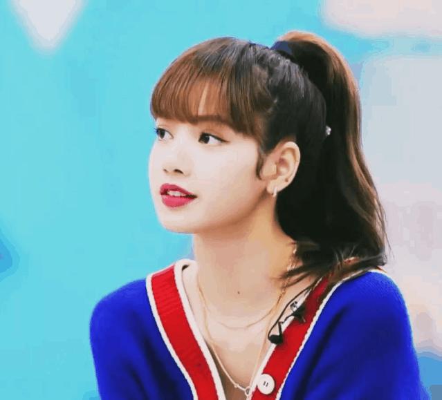 适合圆脸女生有刘海的发型,适合圆脸女生的发型刘海教程