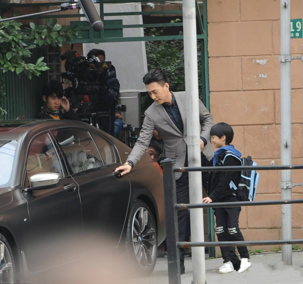 靳东和江珊真的同居过5年吗,靳东与离过婚的江珊