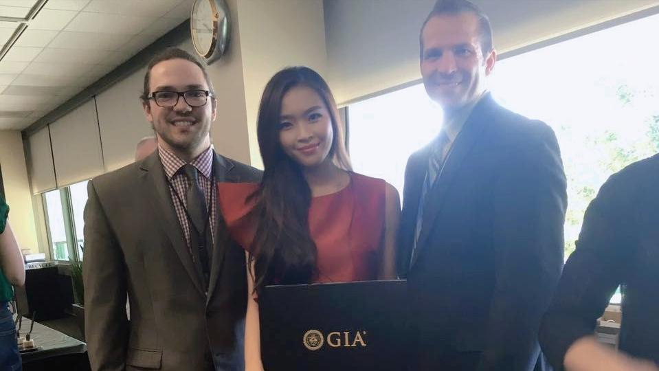 27岁回国创立珠宝新品牌新乡美女挑战平原路商圈年轻人超喜欢