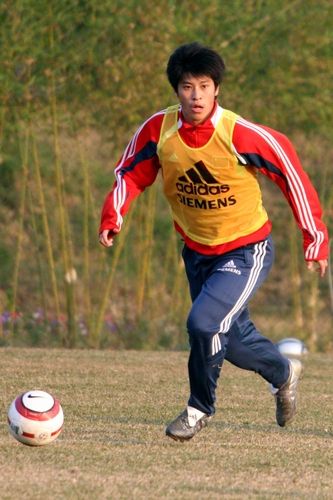 中后卫张耀坤,张耀坤中超冠军