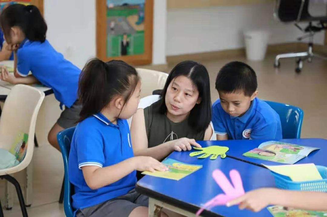 深圳罗湖百仕达小学,深圳百仕达小学是走读吗