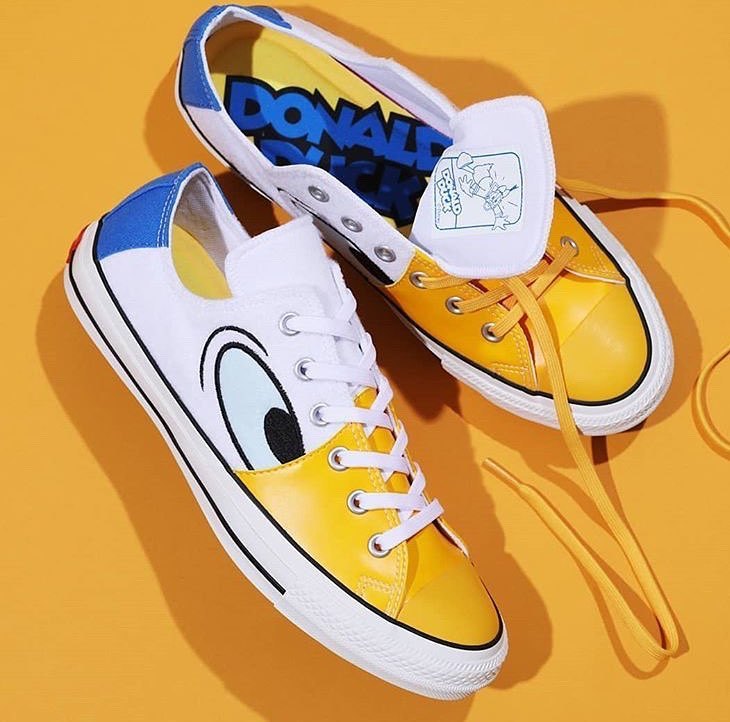 优衣库与kaws联名t恤 (优衣库kaws联名t恤图片)