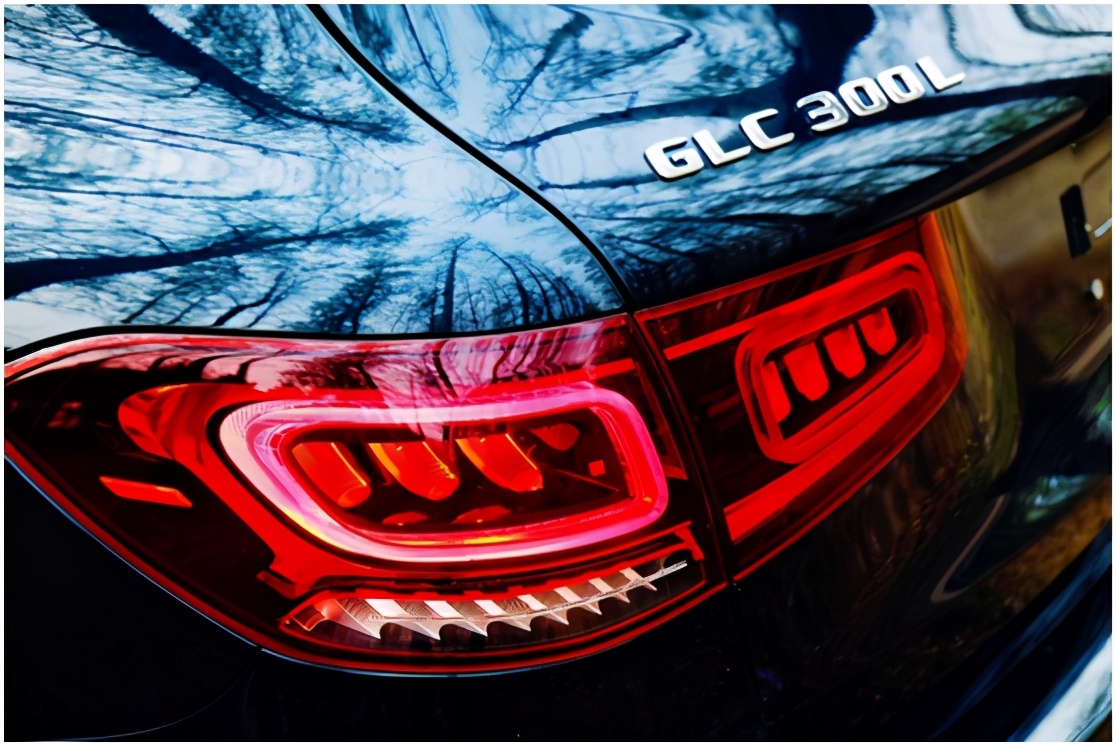 深度试驾奔驰glk300,24款奔驰glc300l豪华7座试驾