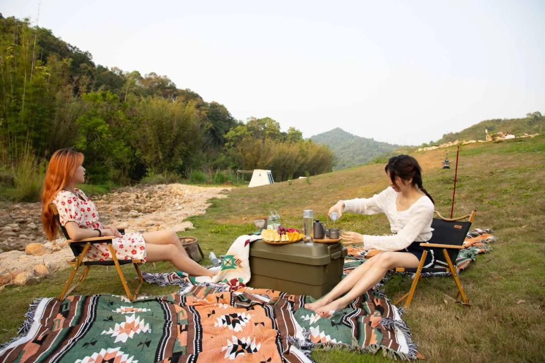 带你体验精致的露营,精致露营和传统露营