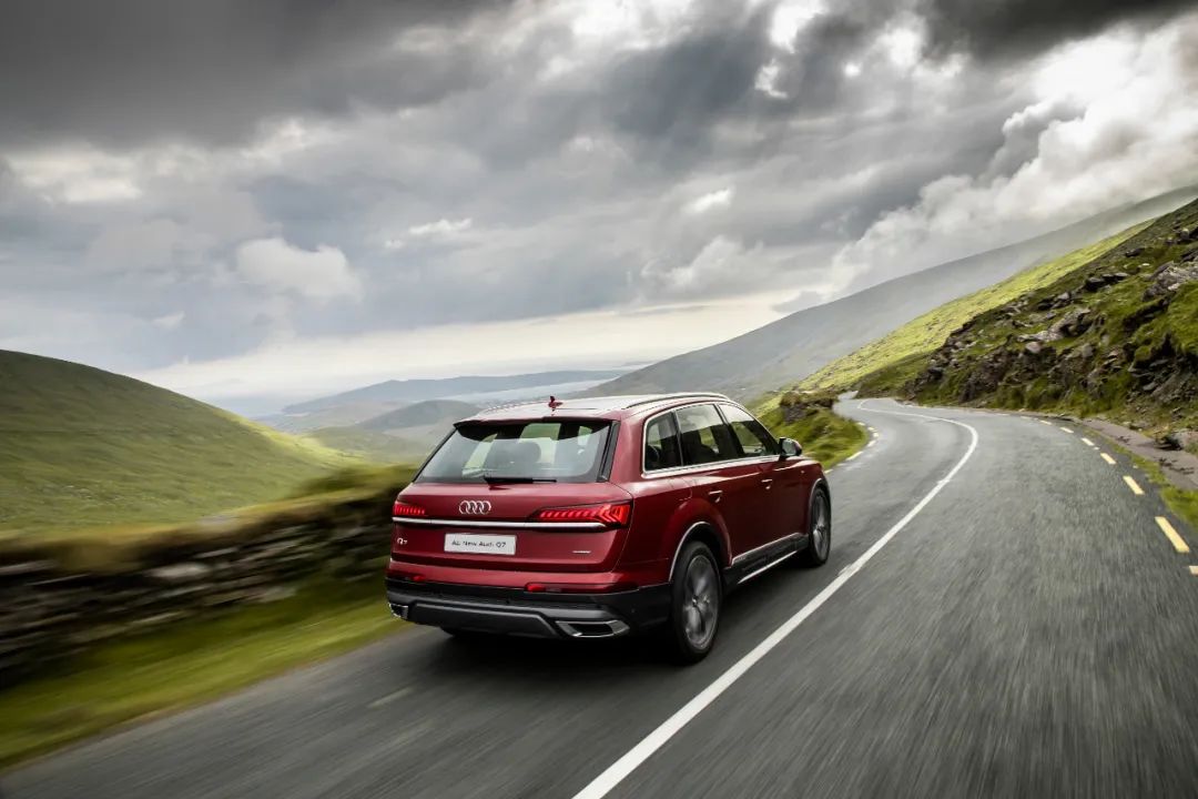 老款奥迪q73.0t和老款奥迪q73.6区别,新款奥迪q7正式上市售68.98万起