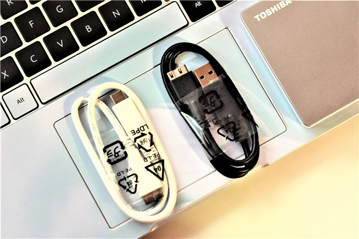 东芝canvioflex怎么样,东芝移动硬盘slim和flex选择