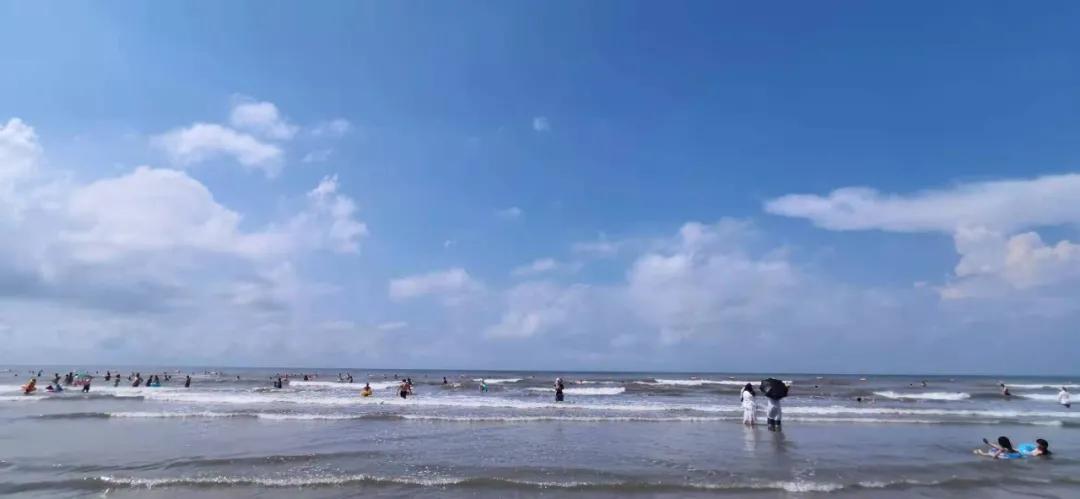 防城港一日游：我和大刘酸了，想在这边买房