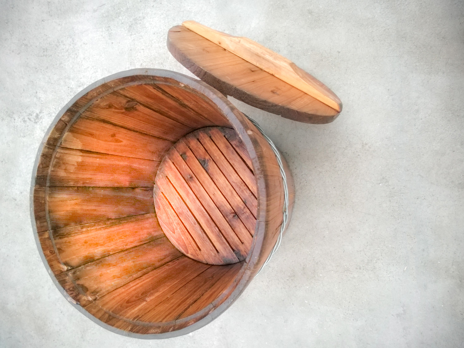 客家娘酒梅州客家特产玻璃瓶,客家娘酒舌尖上的客家文化