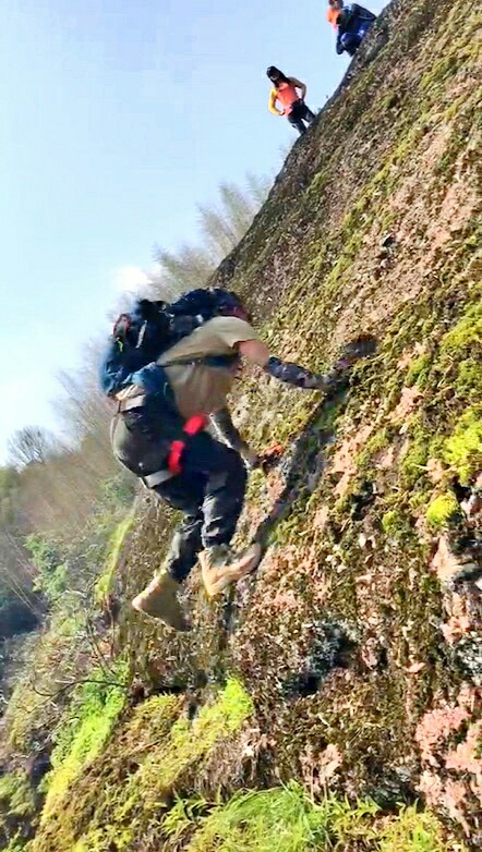 徒步，攀岩，入得山中便是仙