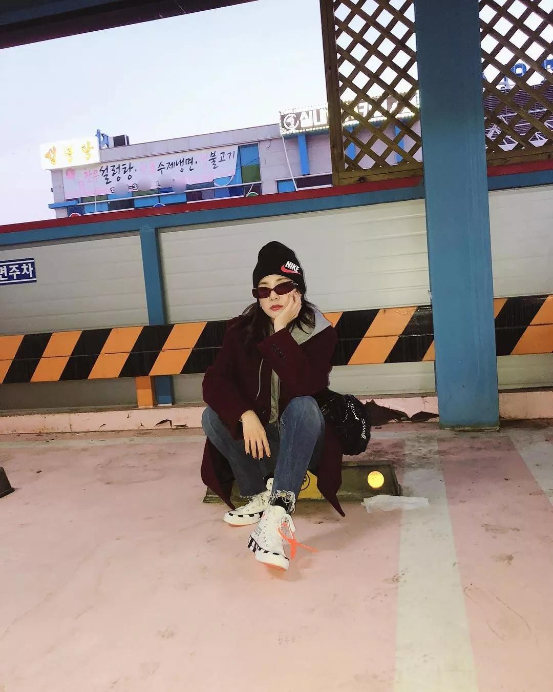 易烊千玺权志龙同款鞋,易烊千玺权志龙造型