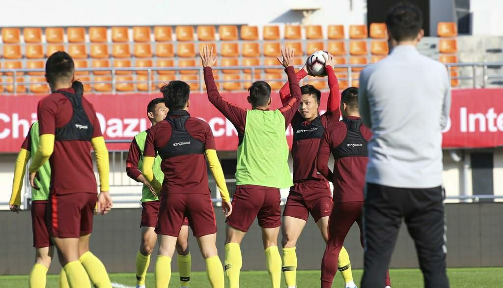 中国男足vs立陶宛首发,终于赢球了