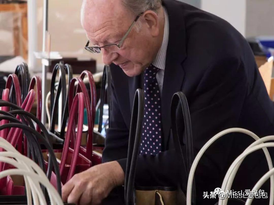 第4只包｜Launer：皇家*用御**，女王奶奶一生推