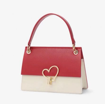 去年的包已经配不上今年的我了,去年的包配不上今年的我