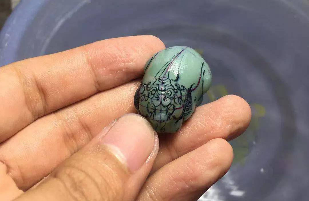 圆雕有几件,圆雕所表现出的视觉价值