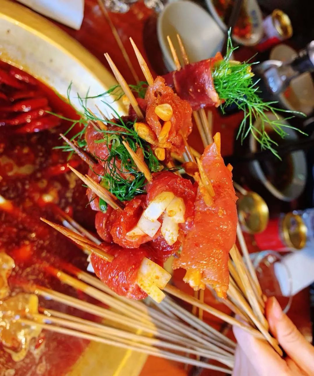 藏在火锅店里的最强演艺,吃着火锅听着歌,长春这家店真是嗨爆了