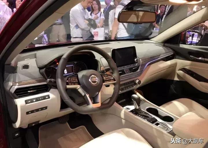 三分钟带你逛遍广州车展,看完这篇课文你会有什么感想