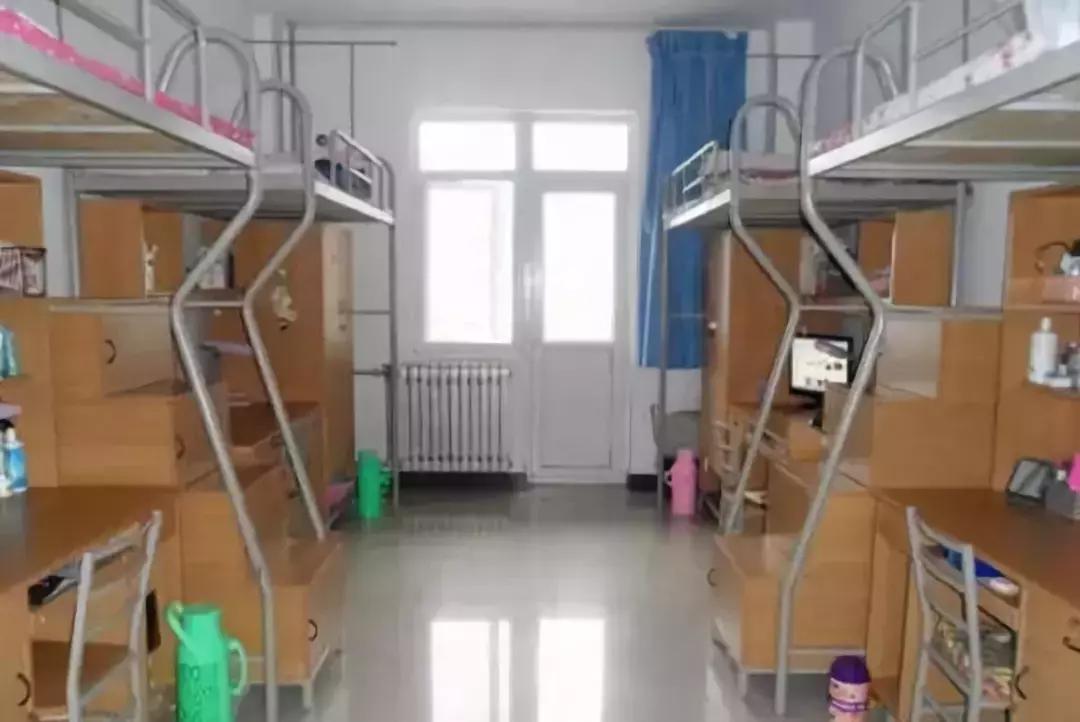 西安商贸科技技术学校宿舍,西安高新职业技术学院宿舍