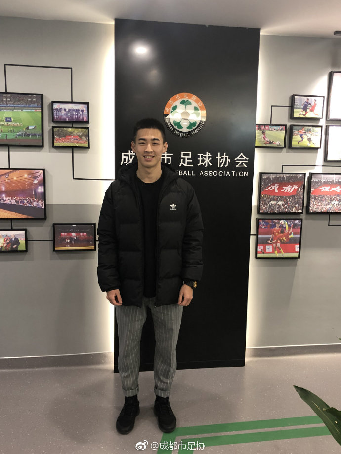 阿扎尔转会多特蒙德,阿扎尔转会