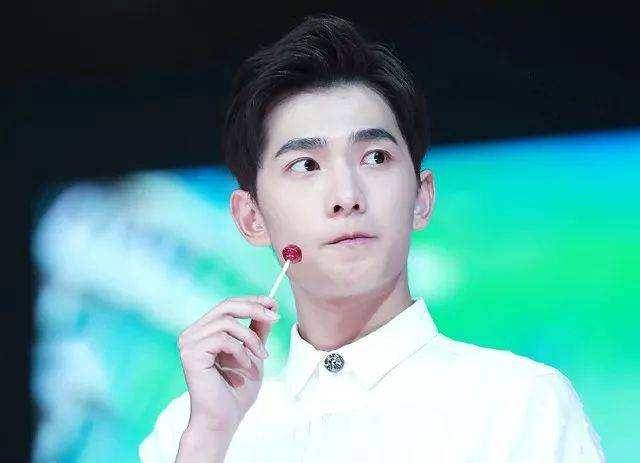 那些整容式变老的男星,盘点整容失败面目全非的10大男星