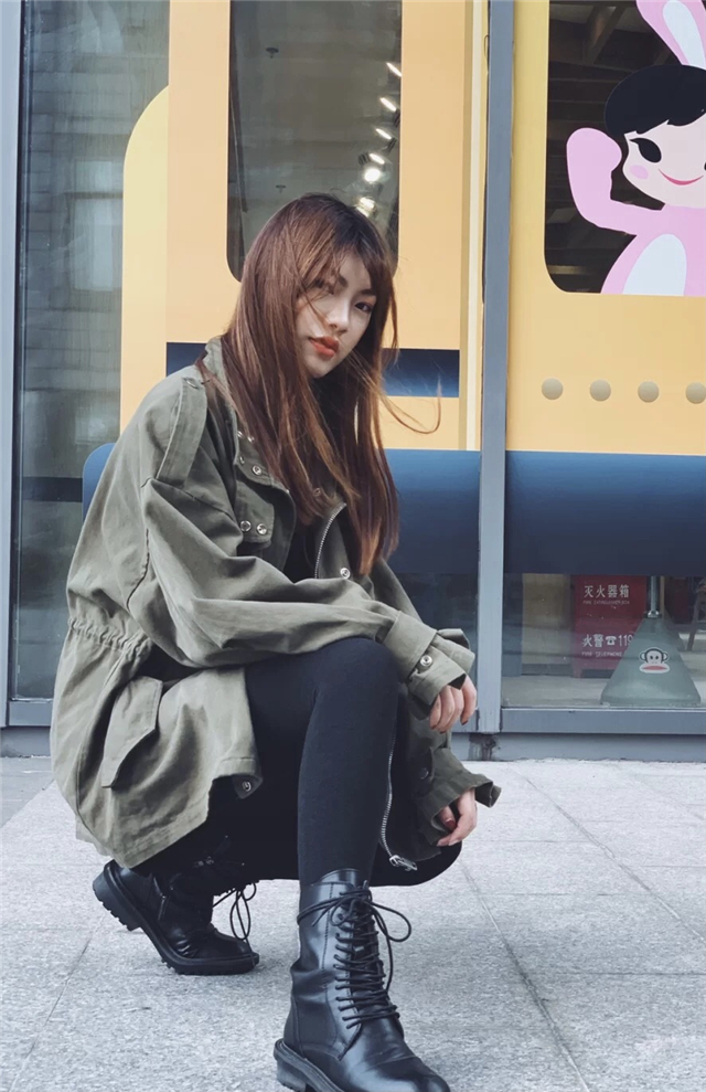 马丁靴怎么选一双搞定99%秋冬穿搭,短筒马丁靴搭配什么裤子好看