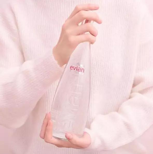 依云如何将一瓶水,卖出奢侈品的味道?