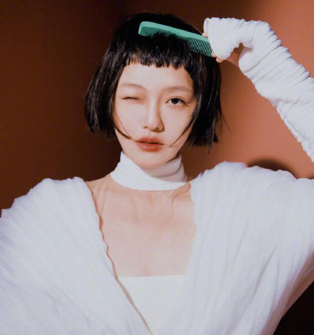 短发特别少适合哪种烫,短发不烫显气质这八款短发是首选