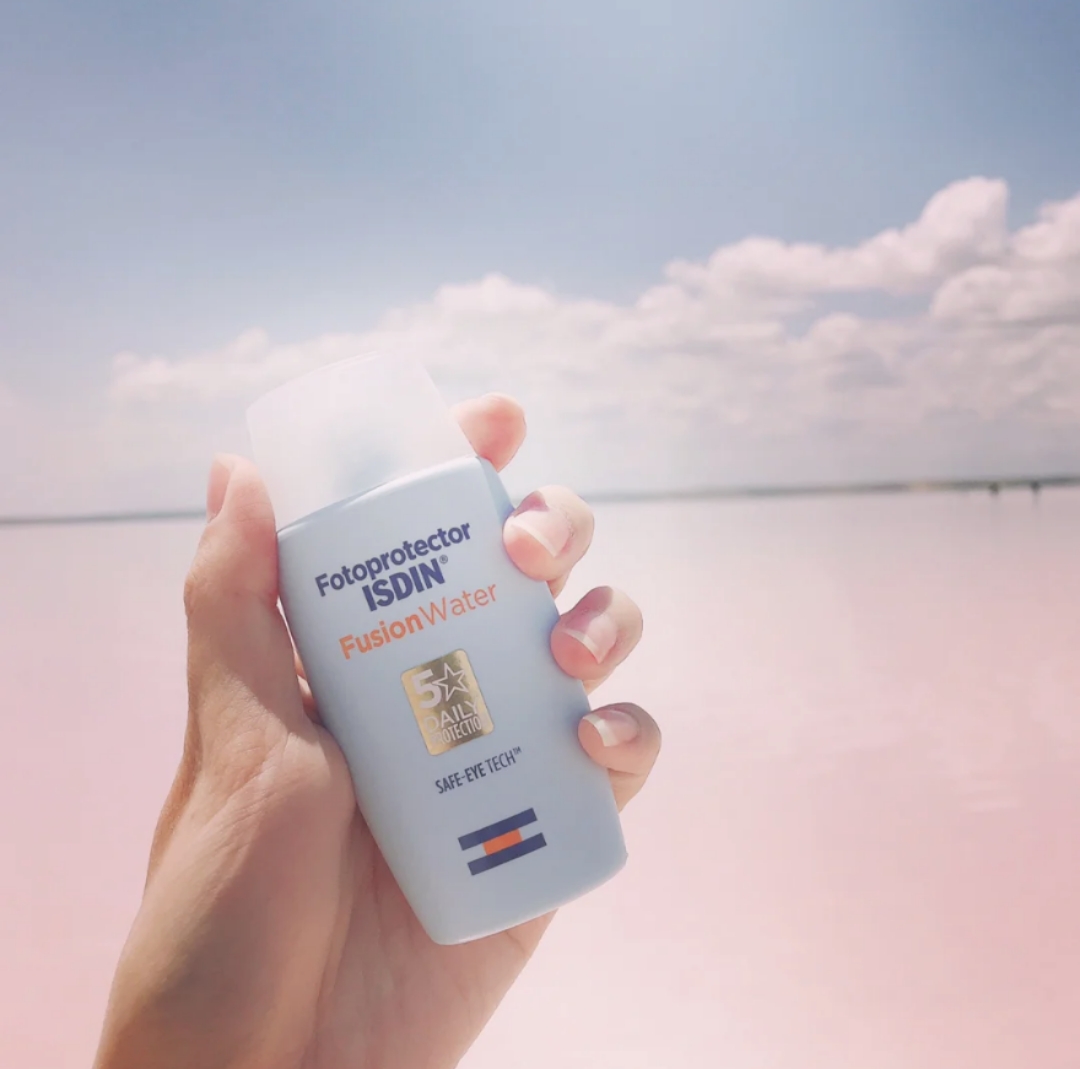 安耐晒防晒霜用后油腻,比安耐晒更清爽不油腻的防晒霜