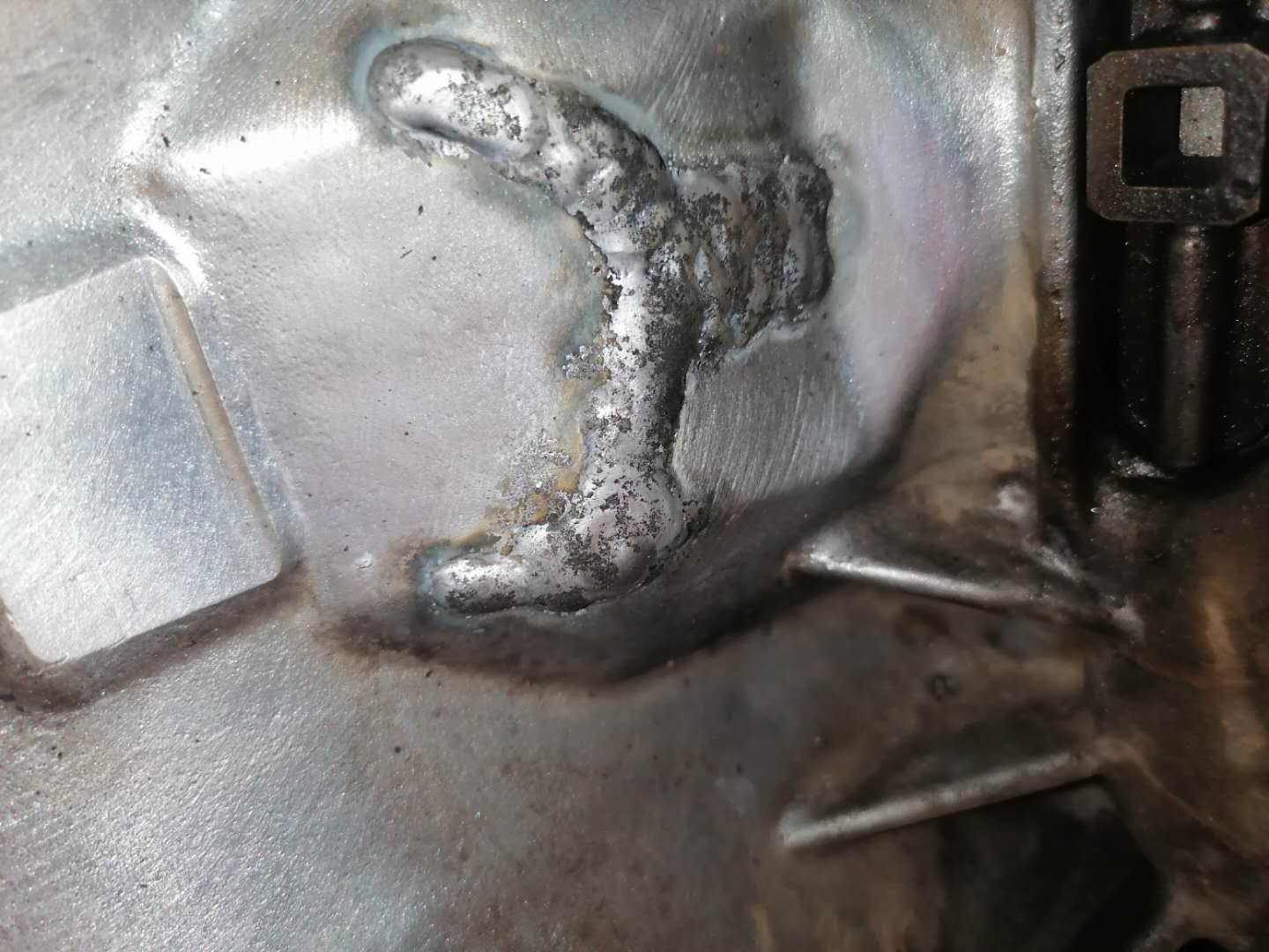 14款帕萨特干式双离合维修,帕萨特dq200能换湿式的双离合吗