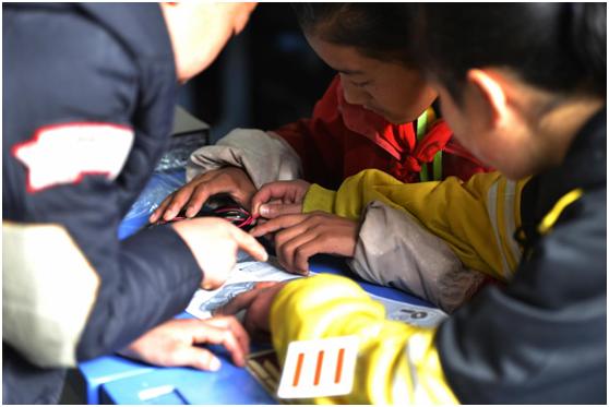 鍏崇埍闈掑皯骞村叕鐩婃垚闀胯惀,鍏崇埍鍎跨绛戞ⅵ璧疯埅蹇楁効鏈嶅姟娲诲姩