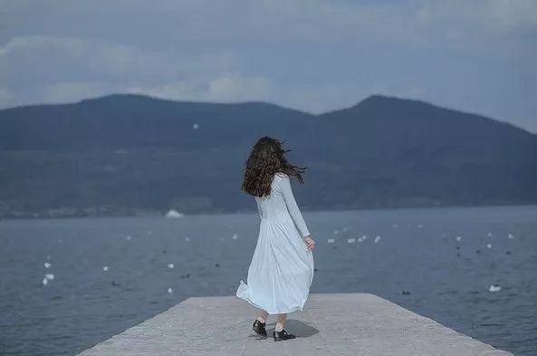 不给别人制造麻烦也是一种慈悲,不给别人添麻烦的最高境界