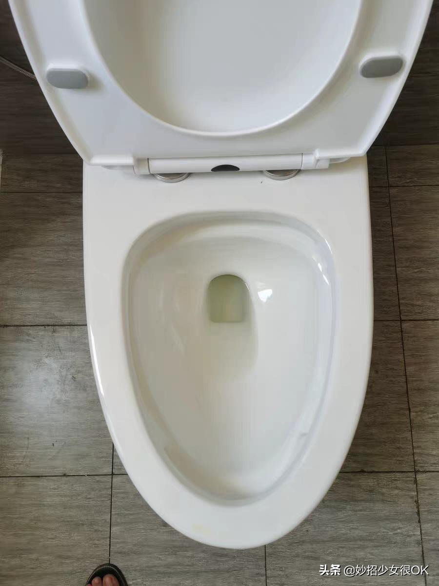 可乐加洗衣粉可以除马桶污渍吗,可口可乐能去除马桶尿渍吗