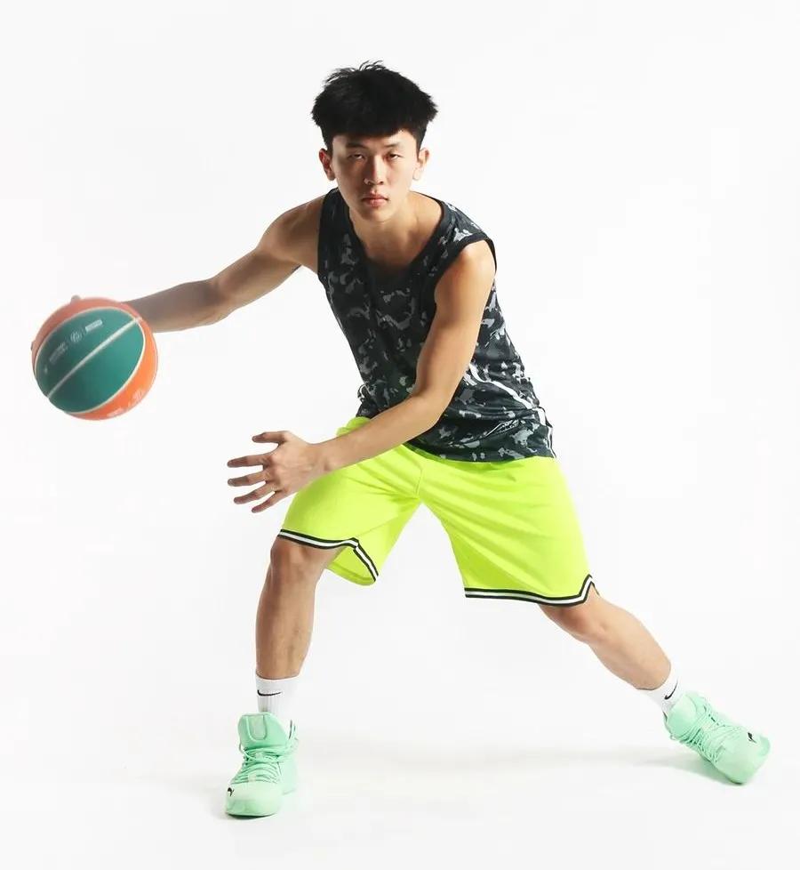 可以搭配的夏季篮球短裤,夏季休闲短裤男士运动篮球中裤