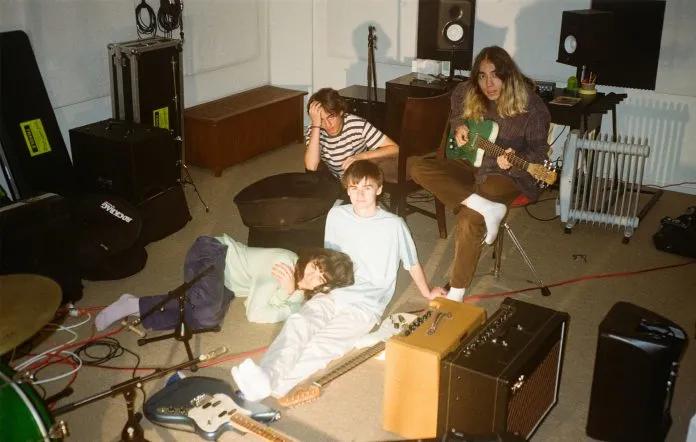 玩乐队一定要专业吗,玩乐队有出路吗