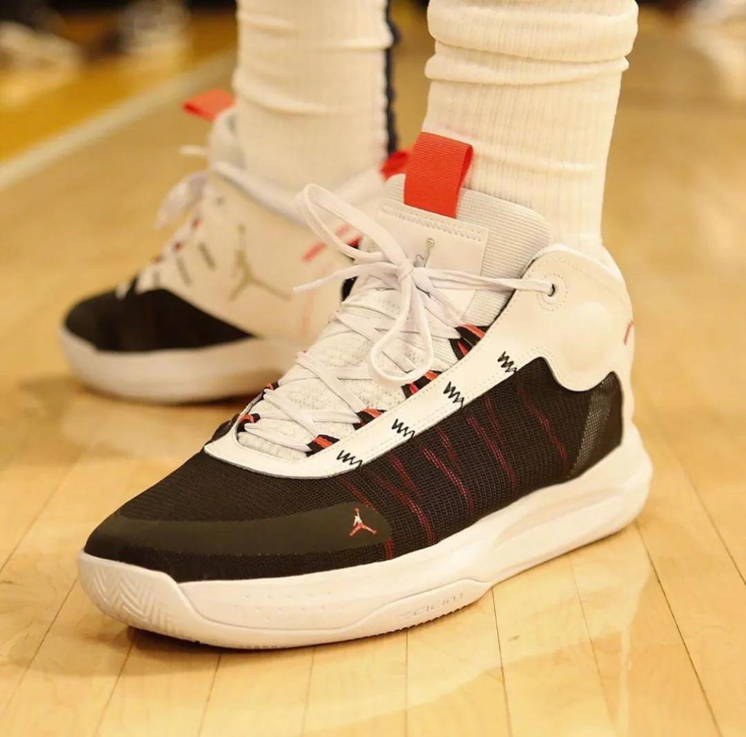 nba球员上脚郭艾伦球鞋,nba上脚球鞋米切尔科比