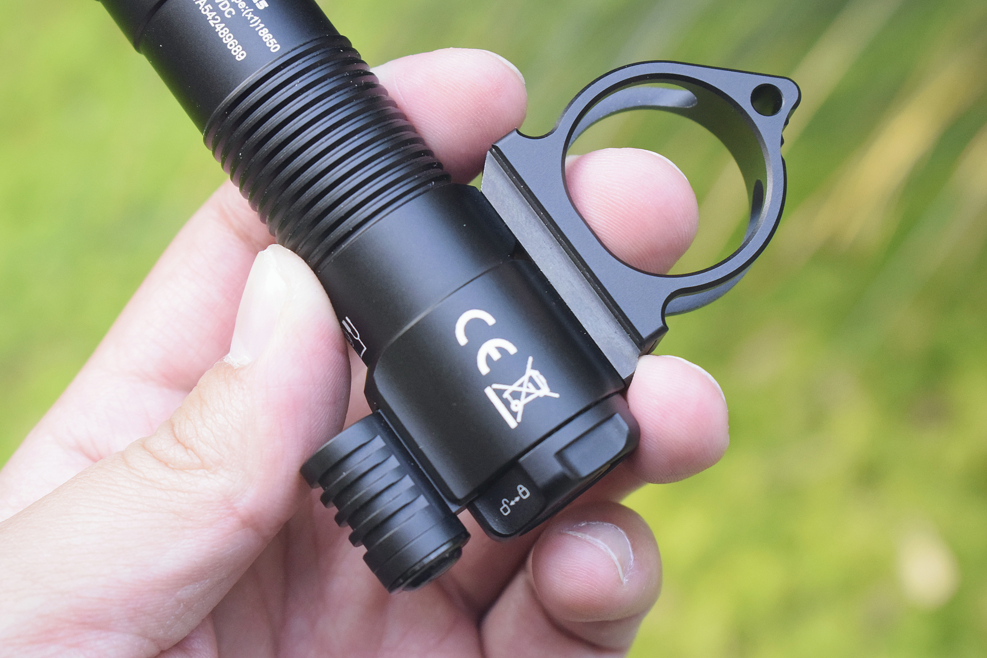 acebeam战术手电p16,acebeam捍卫者p15