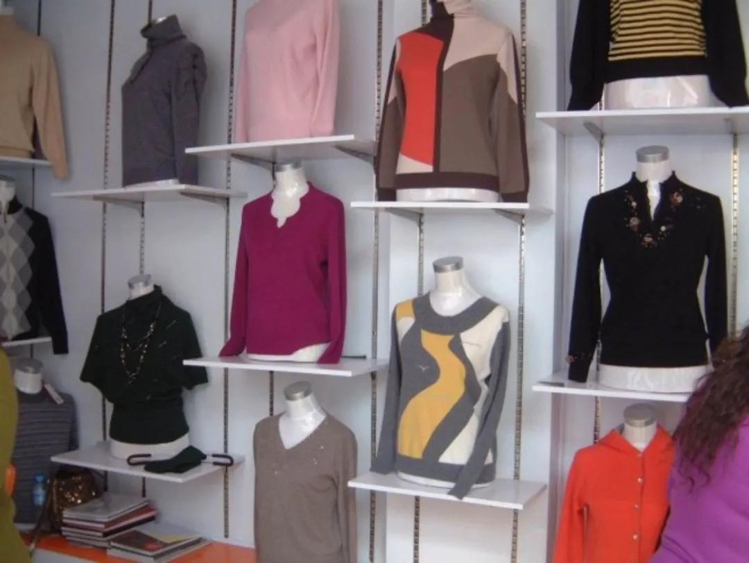 “穿着1万6的羊绒衫上班,老板夸我像章泽天”